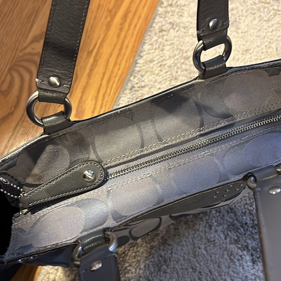 Gray Coach bag with purple lining. Gently used. 11h x 9w x 4w x 2.5. Straps, 19” - Picture 5 of 6